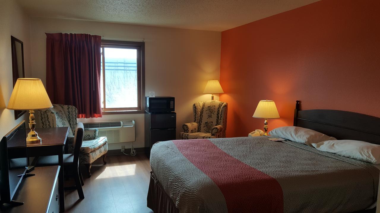 Motel 6-Saukville, Wi 外观 照片
