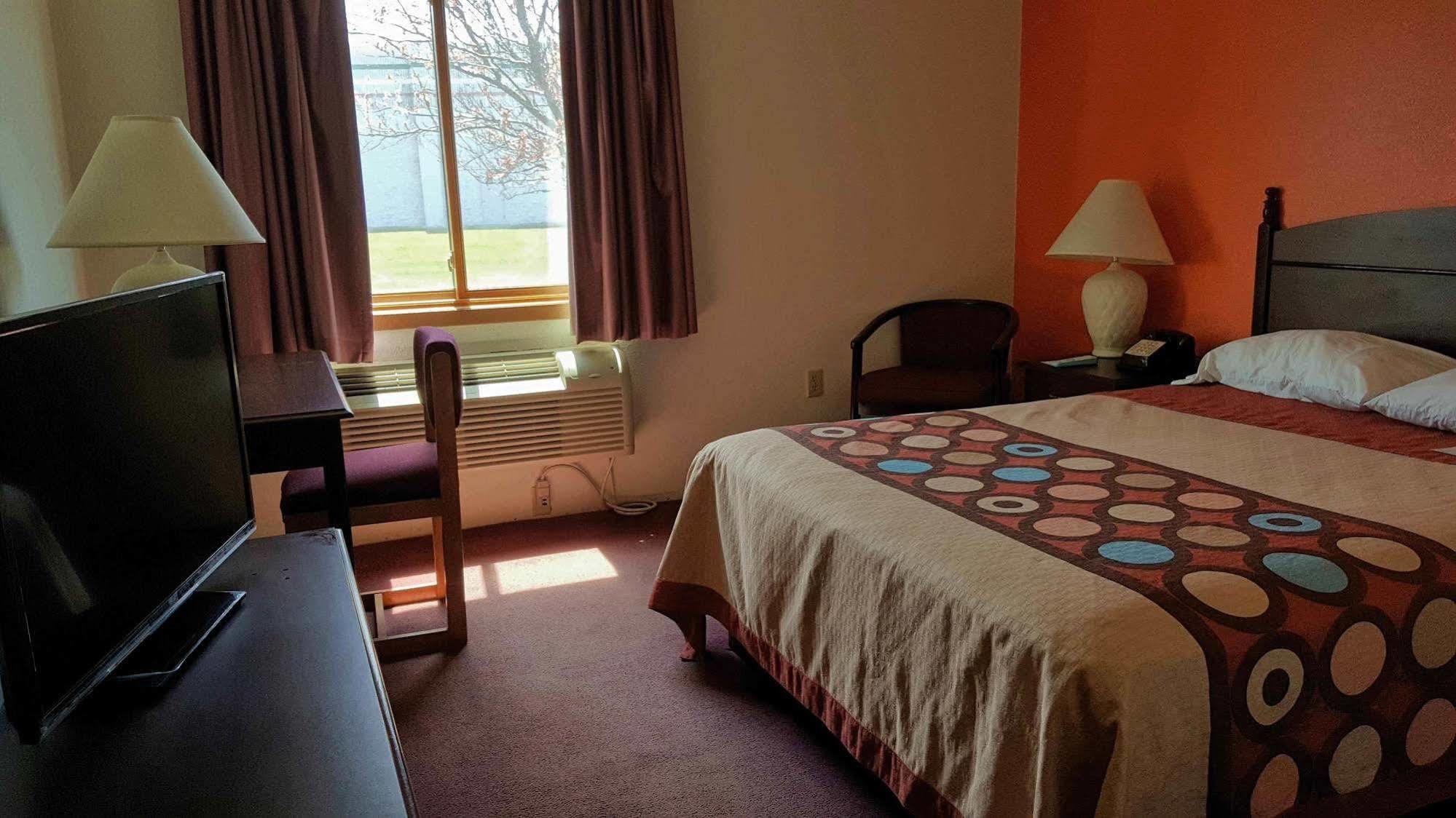 Motel 6-Saukville, Wi 外观 照片